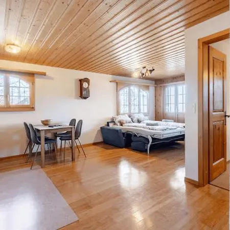 Alpine View Private Garden & Views Apartment